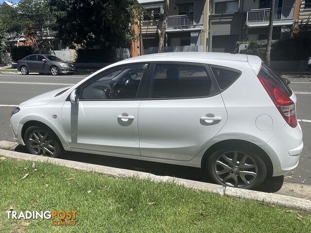 2011 Hyundai i30 Hatchback Manual