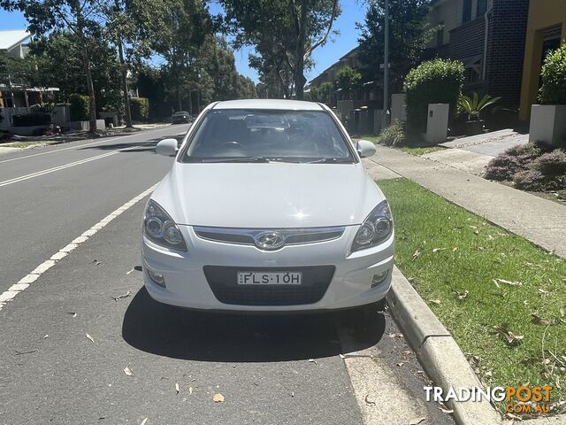 2011 Hyundai i30 Hatchback Manual