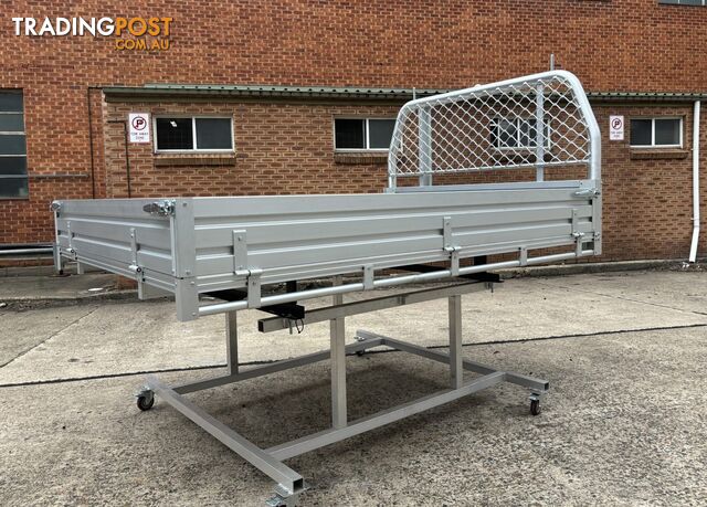 T1 SINGLE CAB FULL TRAY 2400MM L - photo 4 of 6