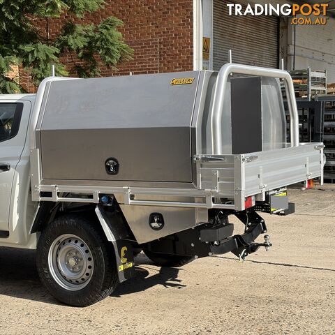 T1 2600 SINGLE CAB FULL TRAY WITH 2400MML TOOLBOXES - photo 4 of 5