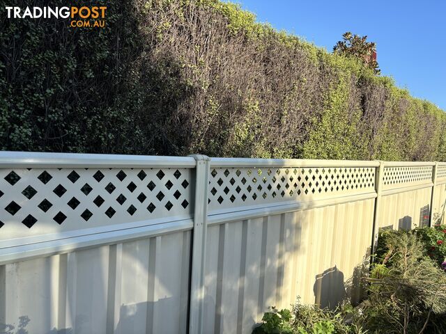 Colorbond fencing, 19 sheets, lattice and poles