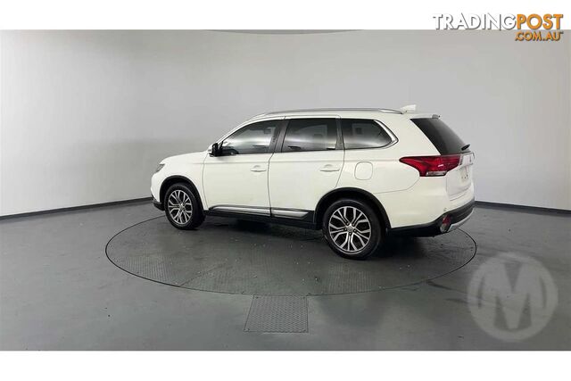 2017 MITSUBISHI OUTLANDER LS SAFETY PACK ZK SUV - photo 4 of 11
