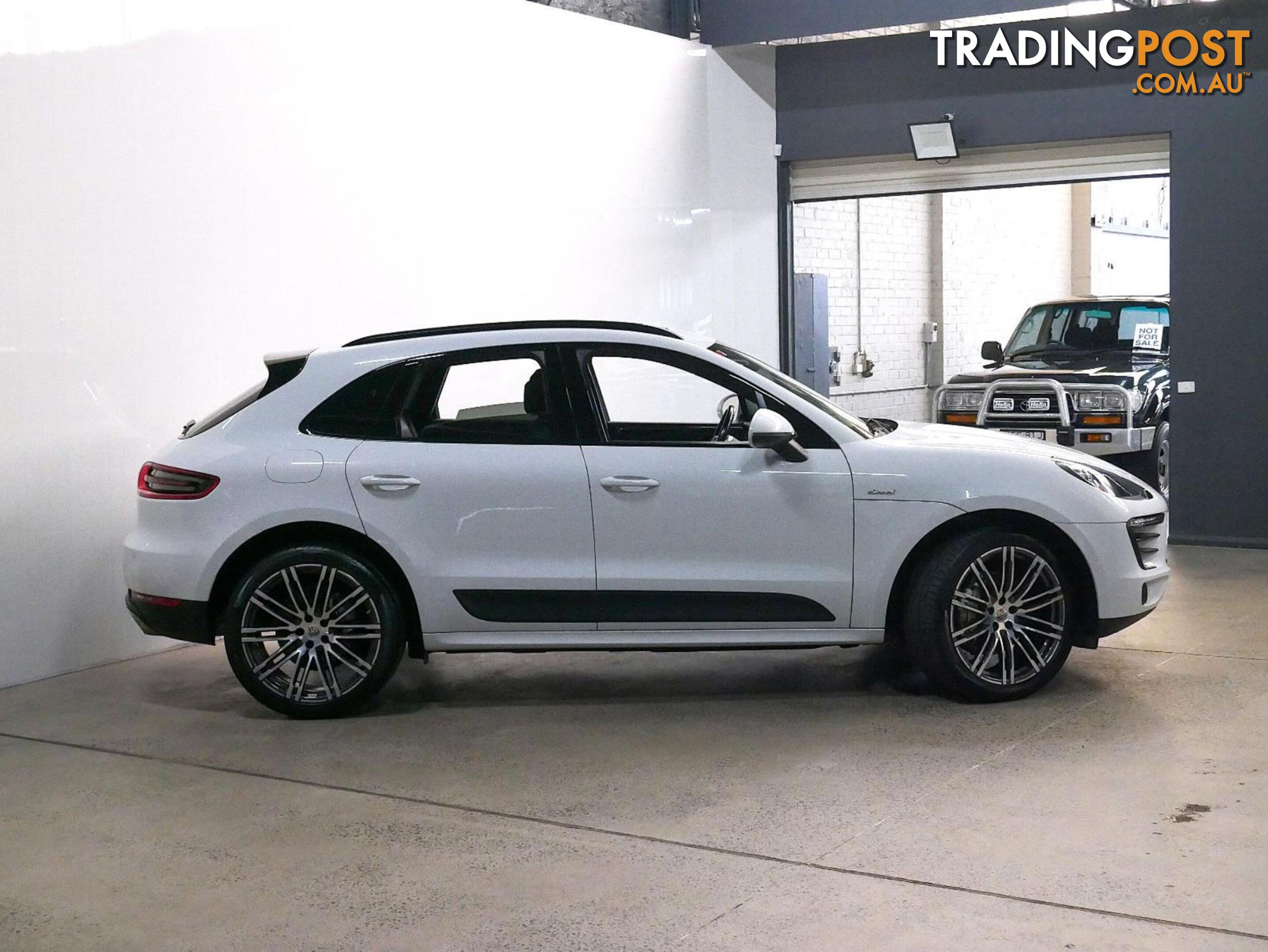 2016 PORSCHE MACAN SDIESEL MY17 4D WAGON