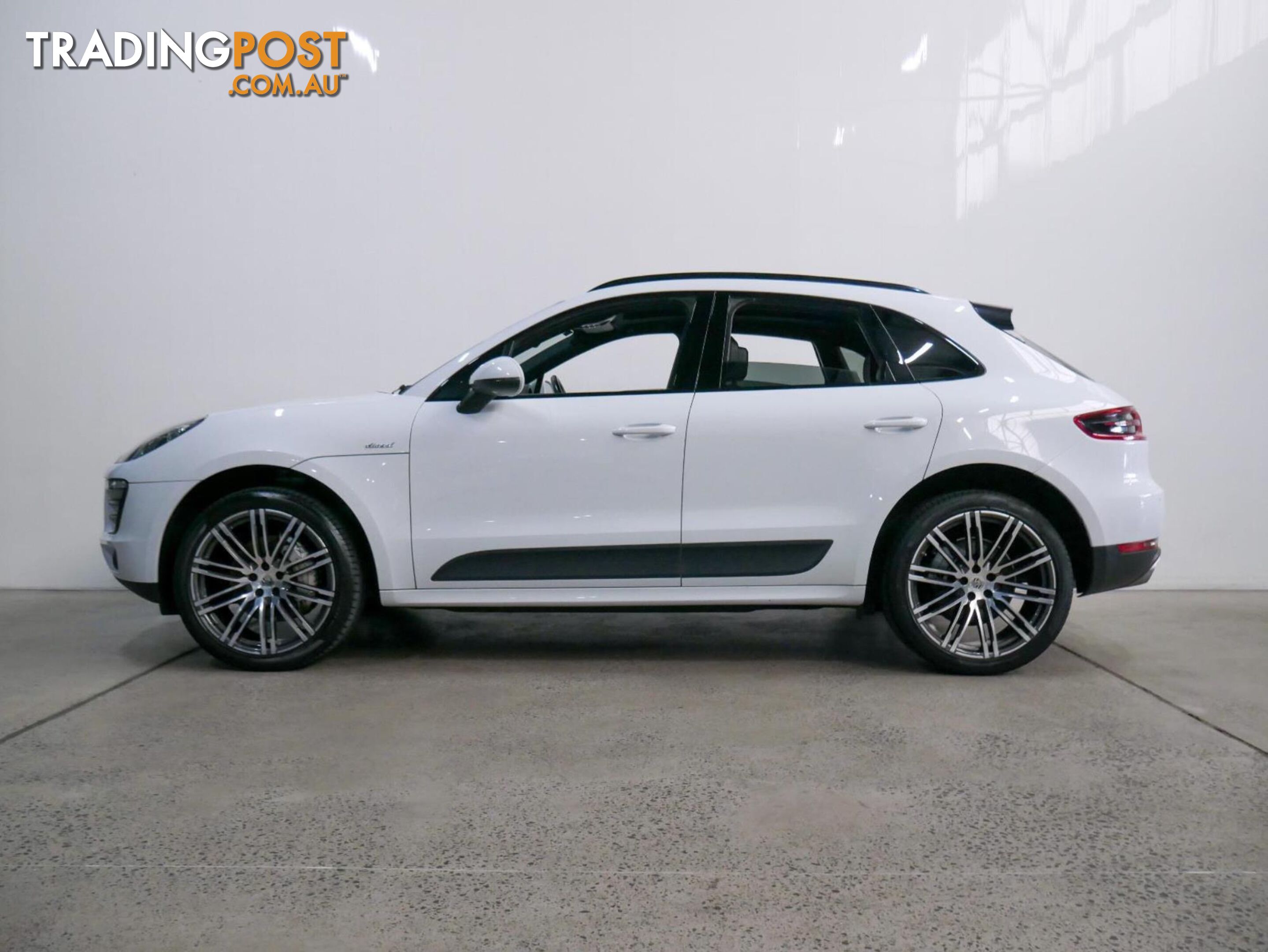 2016 PORSCHE MACAN SDIESEL MY17 4D WAGON