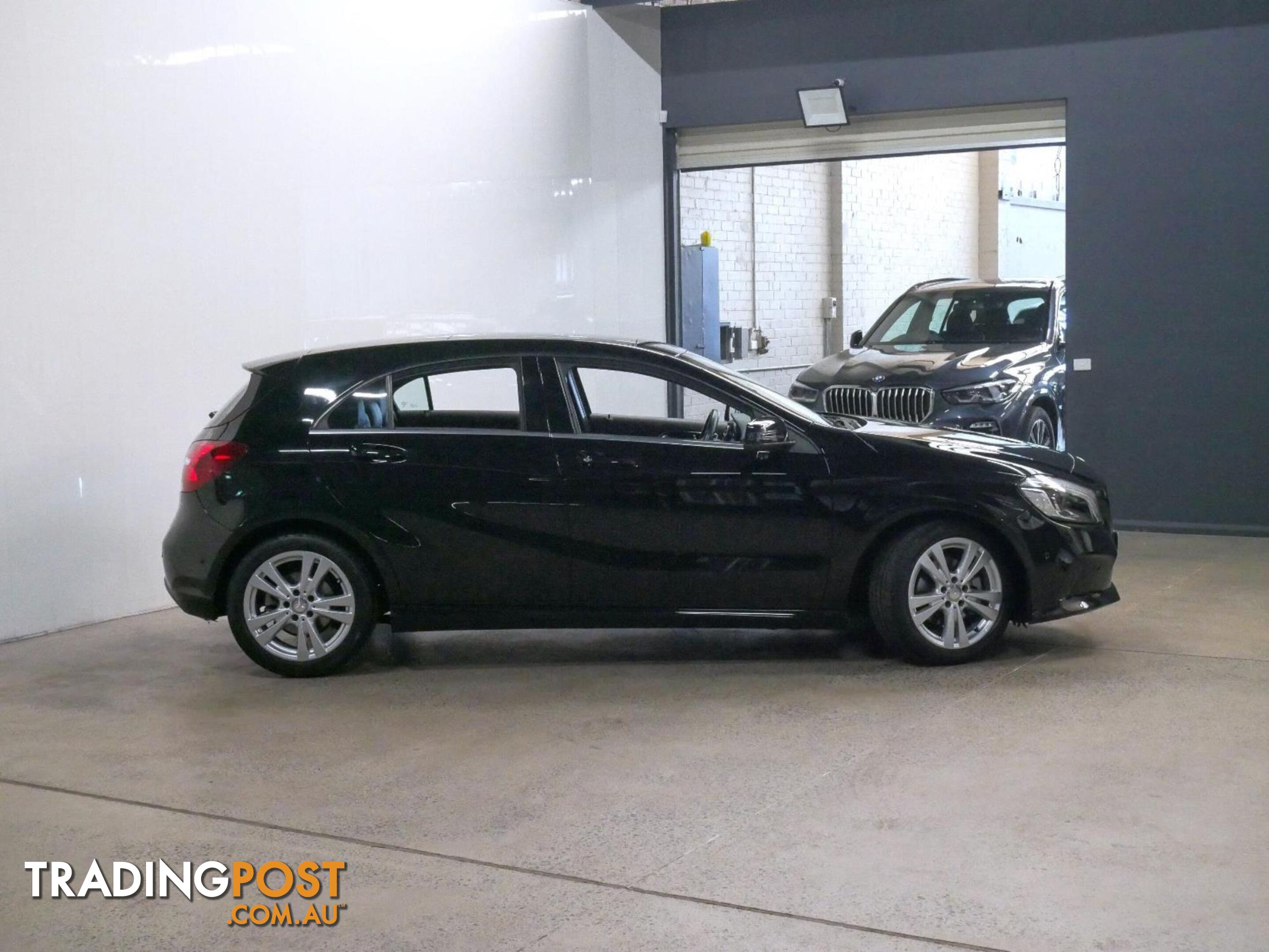 2016 MERCEDES-BENZ A180  176MY17 5D HATCHBACK