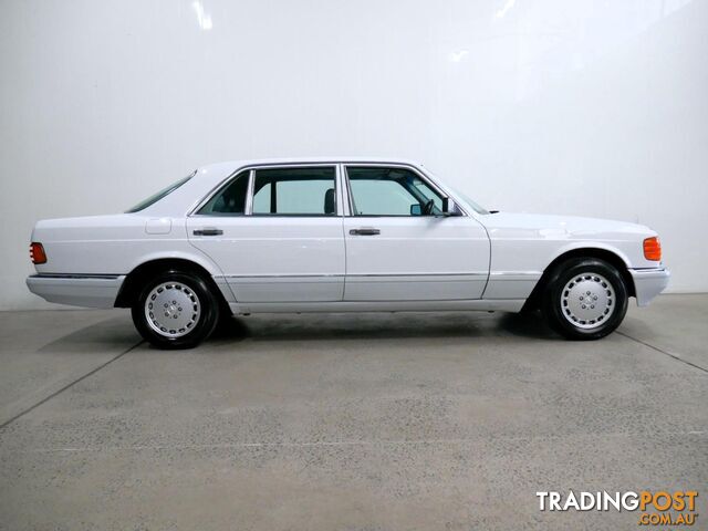 1989 MERCEDES-BENZ 420 SEL  4D SEDAN