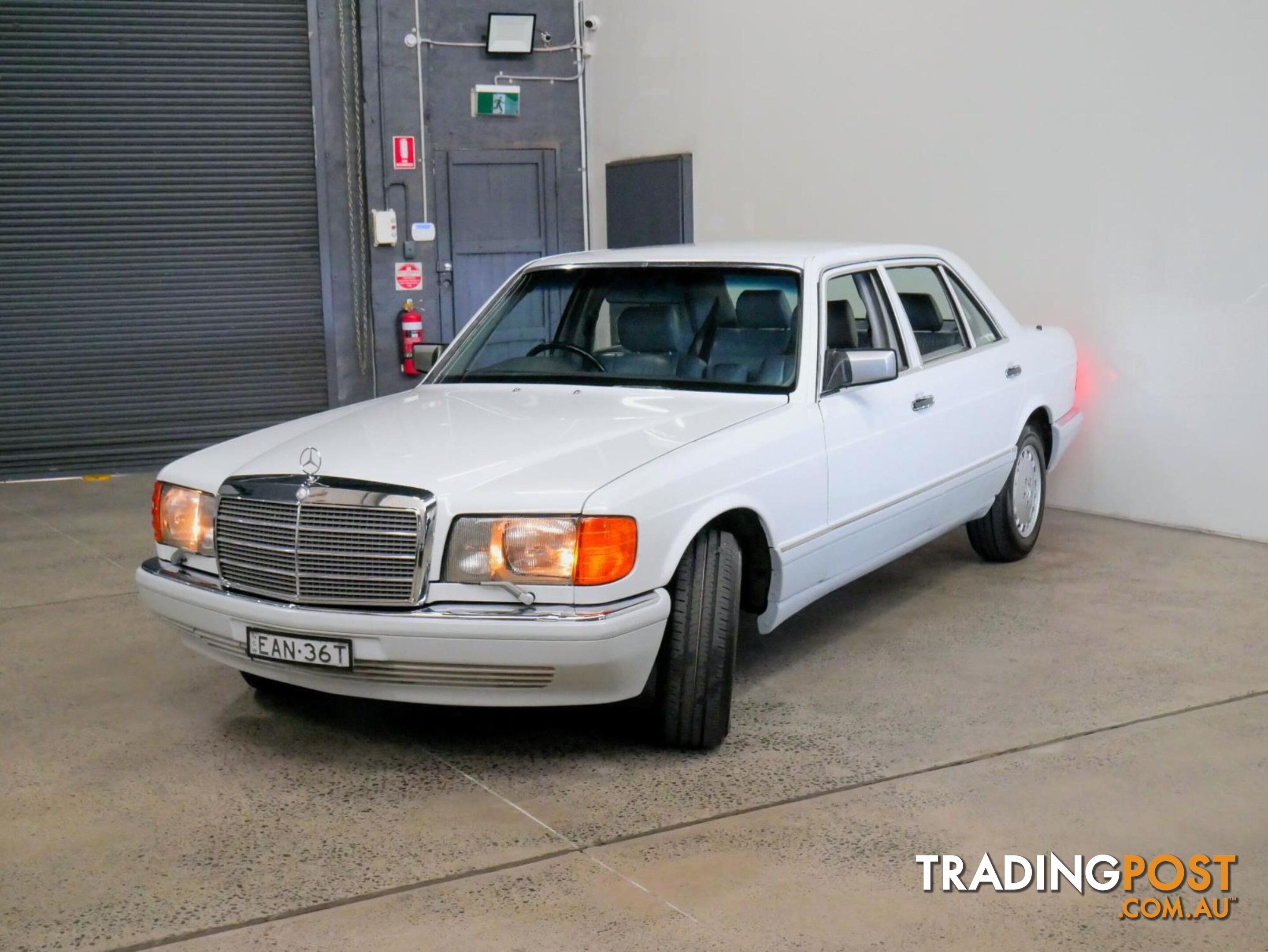 1989 MERCEDES-BENZ 420 SEL  4D SEDAN