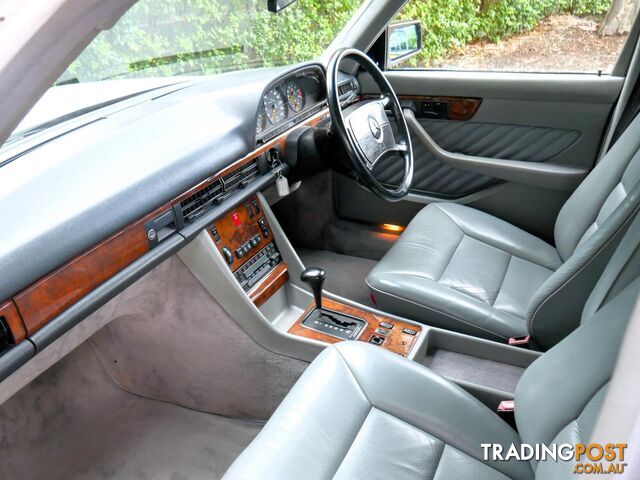 1989 MERCEDES-BENZ 420 SEL  4D SEDAN