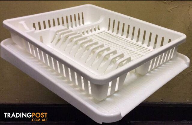 Plastic white dish drainer with drainer board