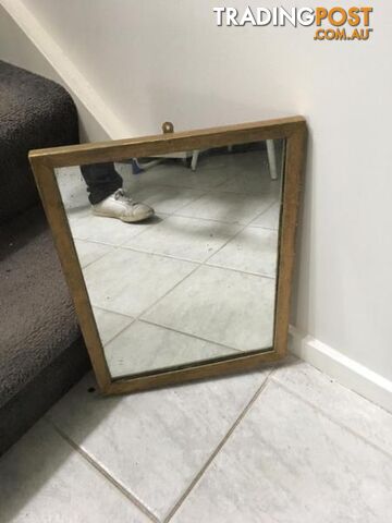 Antique style mirror