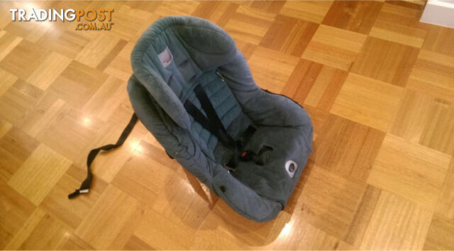 Safe n Sound Conertible Baby Car Seat/ child safety seat - photo 2 of 4
