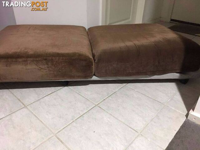 3x Suede square cushions