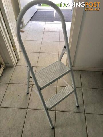 2 step folding ladder