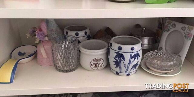 Vases, cups, ashtray, kitchen items