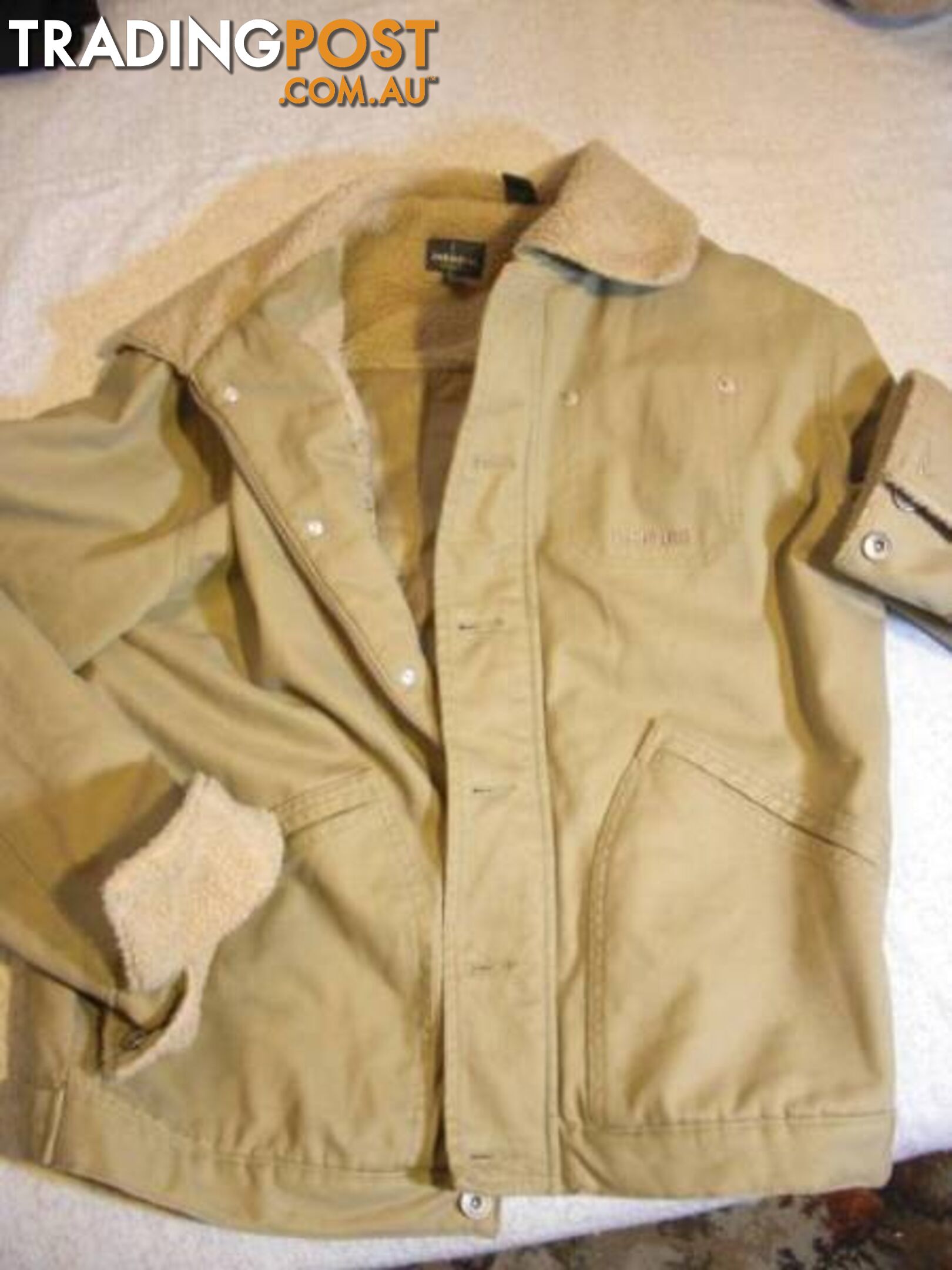 NEW INDUSTRIE INTERNATIONAL JACKET SIZE L insulated thick