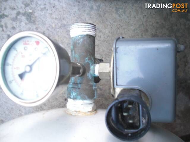 WATER PRESSURE PUMP TANK AND SOLINOID VALVE SWITCH & GUAGE