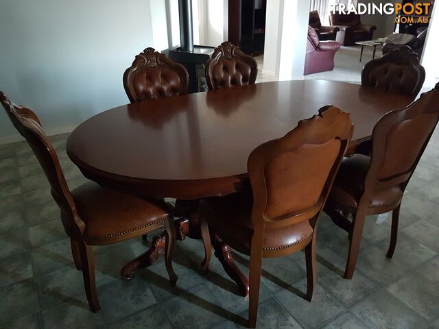 Italian Dinning Table And Six Leather Chairs