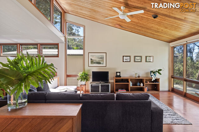 9 Diggers Crescent GREAT MACKEREL BEACH NSW 2108 - photo 5 of 15