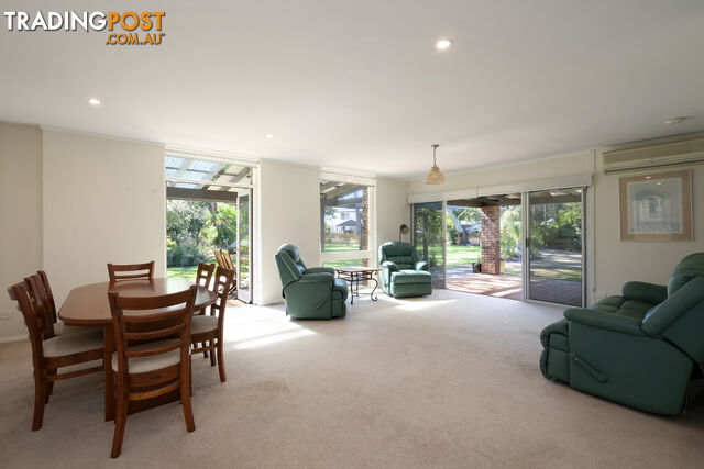 35 John Street AVALON BEACH NSW 2107 - photo 5 of 11