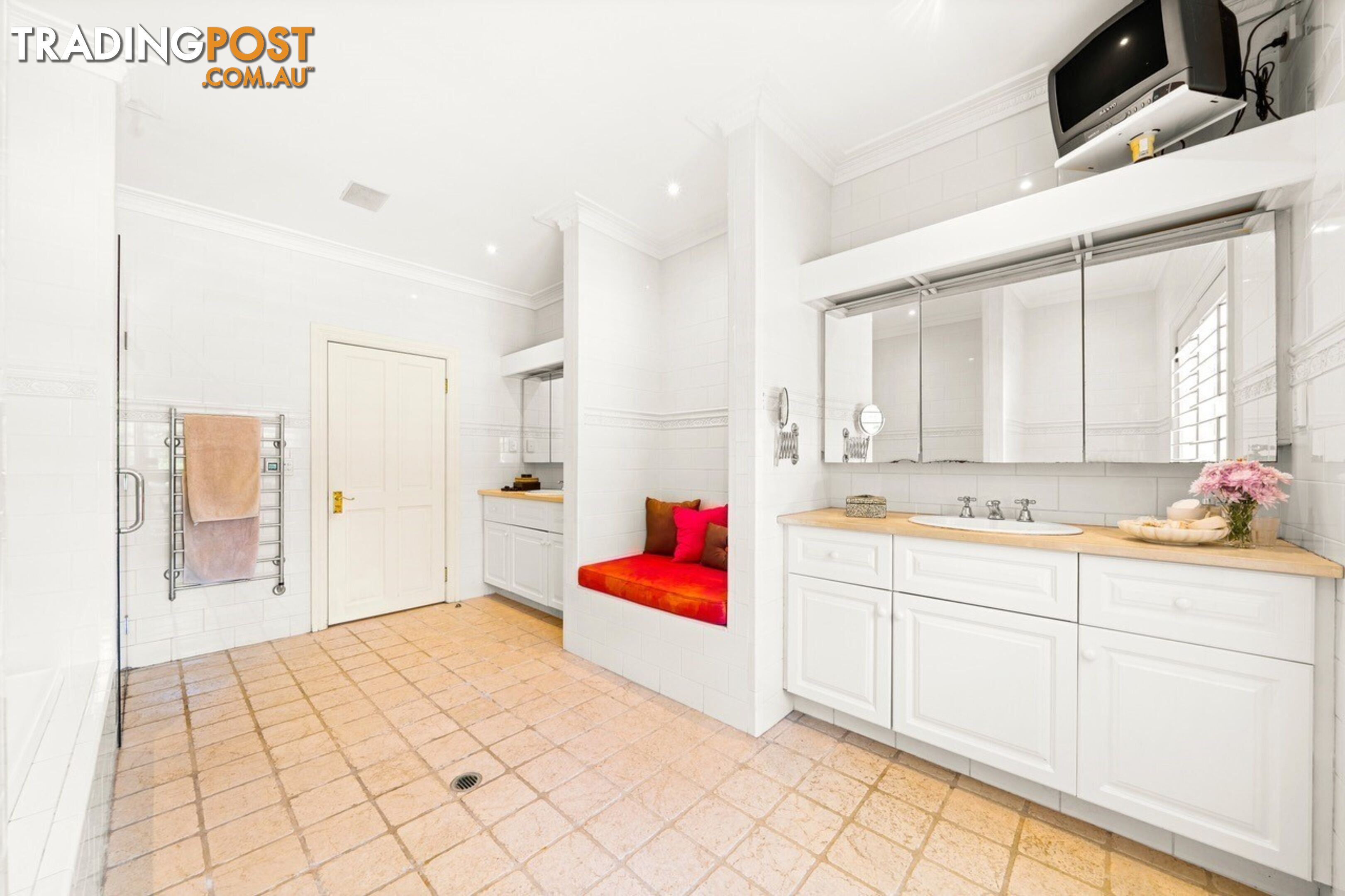 40 Ruskin Rowe AVALON BEACH NSW 2107