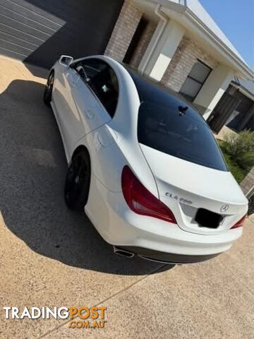 2016 Mercedes-Benz CLA200