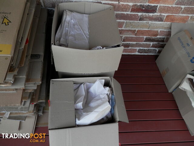 REMOVALIST PACKING BOXES AND WRAPPING PAPER