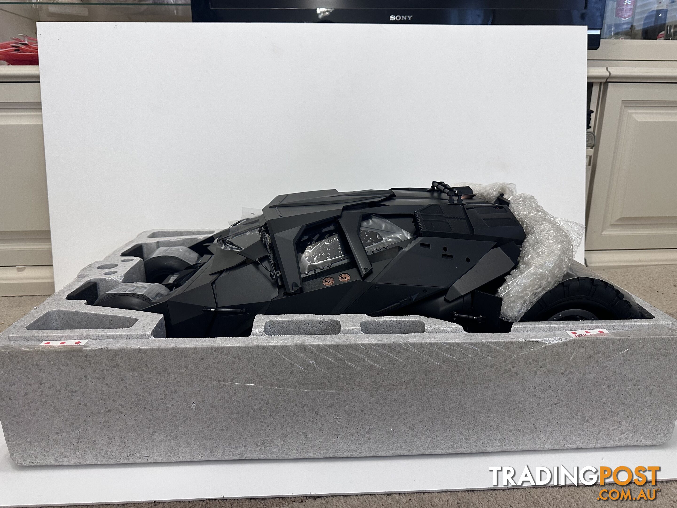 BATMOBILE Sixth Scale Vehicle Accessory by Hot Toys