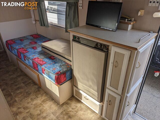 2003 21FT 6 REGENT CRUISER SERIES 2 SINGLE BED ENSUITE CARAVAN