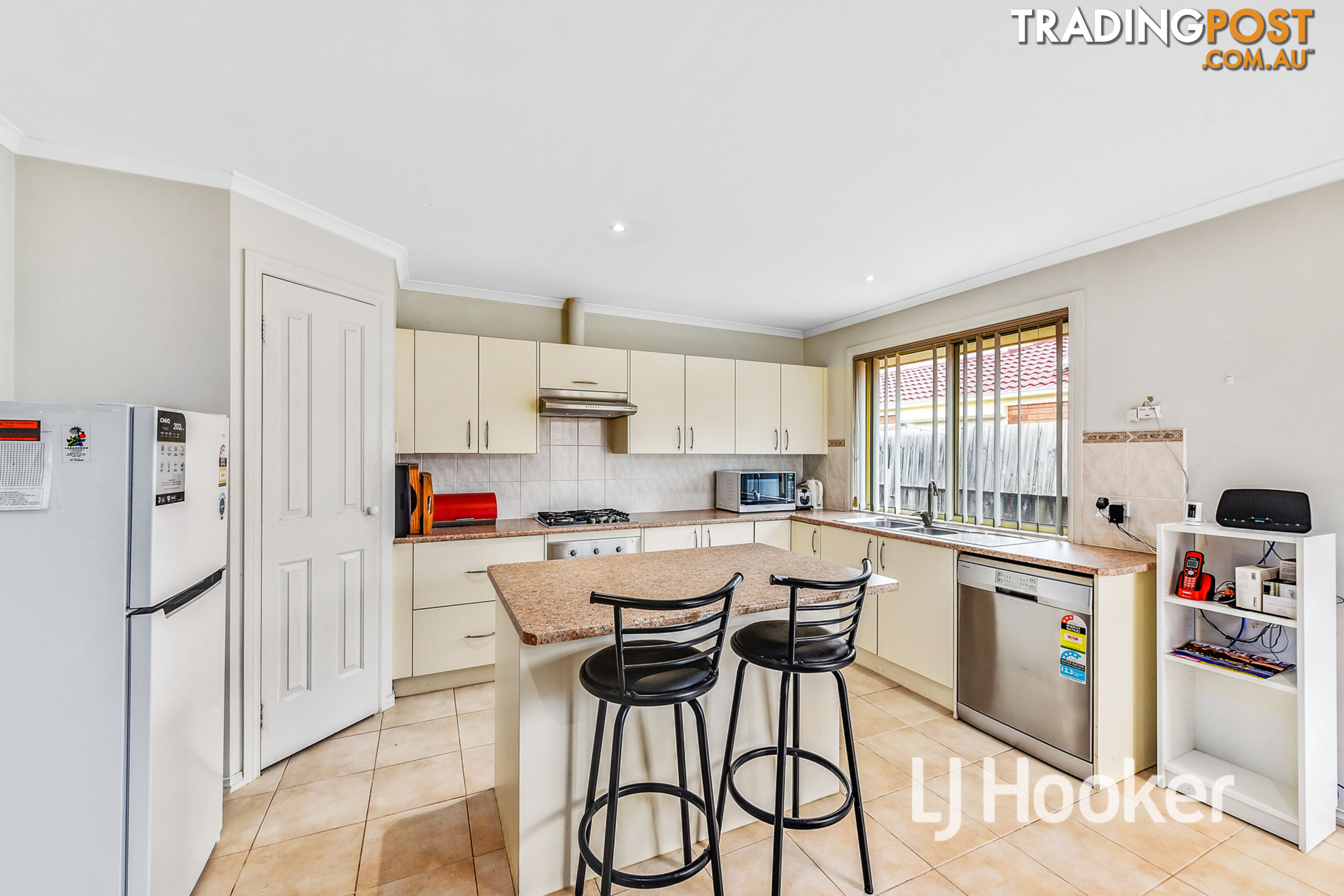 4/17 Linmac Drive HAMPTON PARK VIC 3976