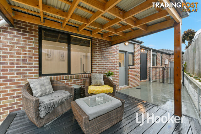 2/117 Oaktree Drive HAMPTON PARK VIC 3976