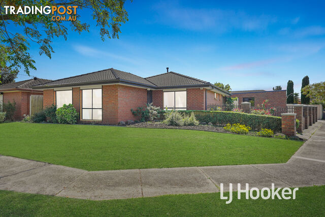 8 Ellindale Close HAMPTON PARK VIC 3976