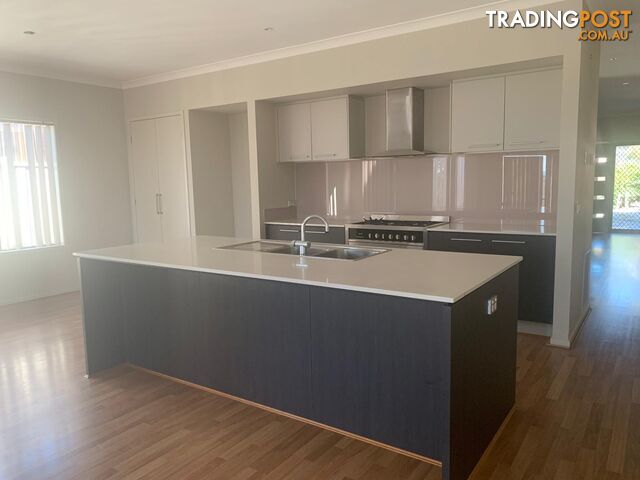 41 Nature Circuit CRANBOURNE NORTH VIC 3977