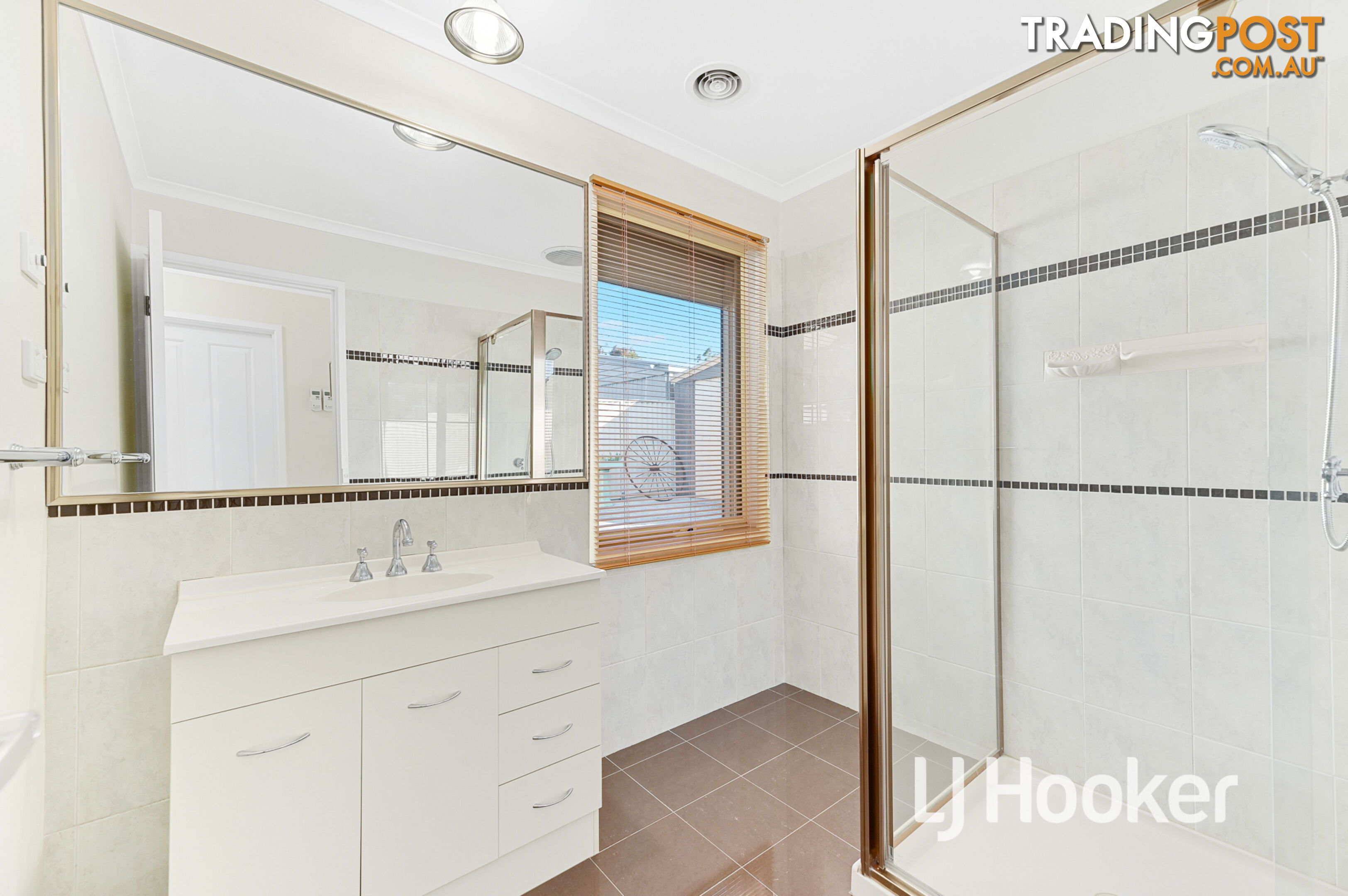 16 Mollisons Hill HAMPTON PARK VIC 3976