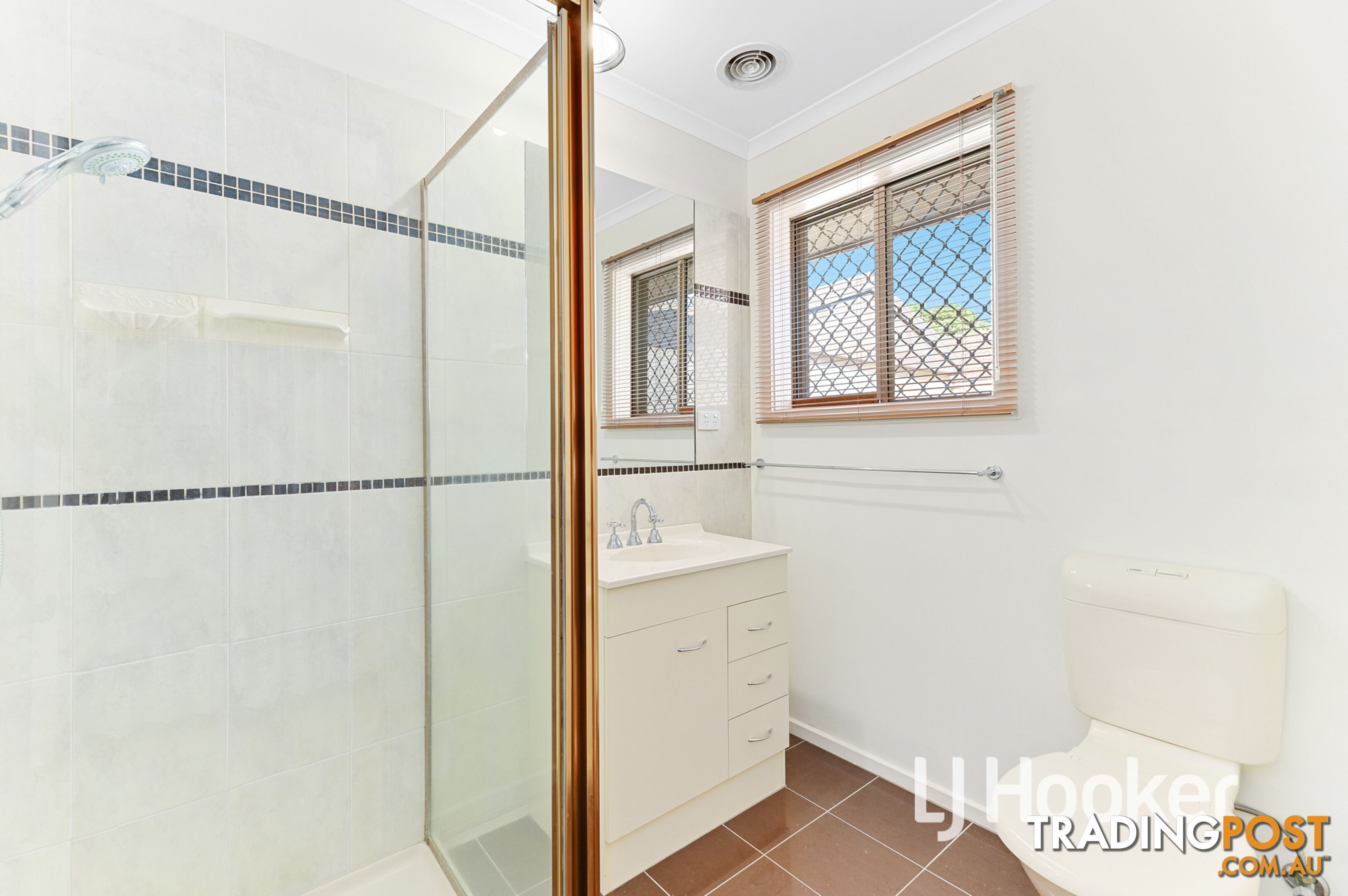 16 Mollisons Hill HAMPTON PARK VIC 3976