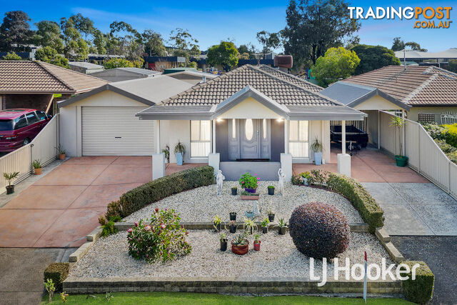 16 Mollisons Hill HAMPTON PARK VIC 3976