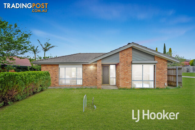 35 Ralph Crescent HAMPTON PARK VIC 3976