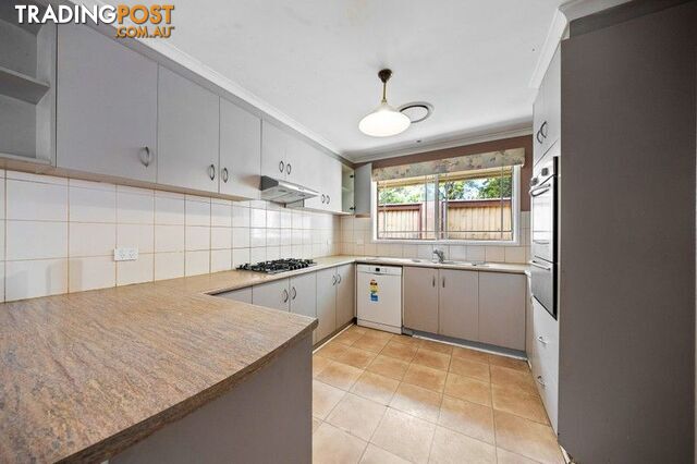 2 Gilmore Crescent LYNBROOK VIC 3975 - photo 5 of 12