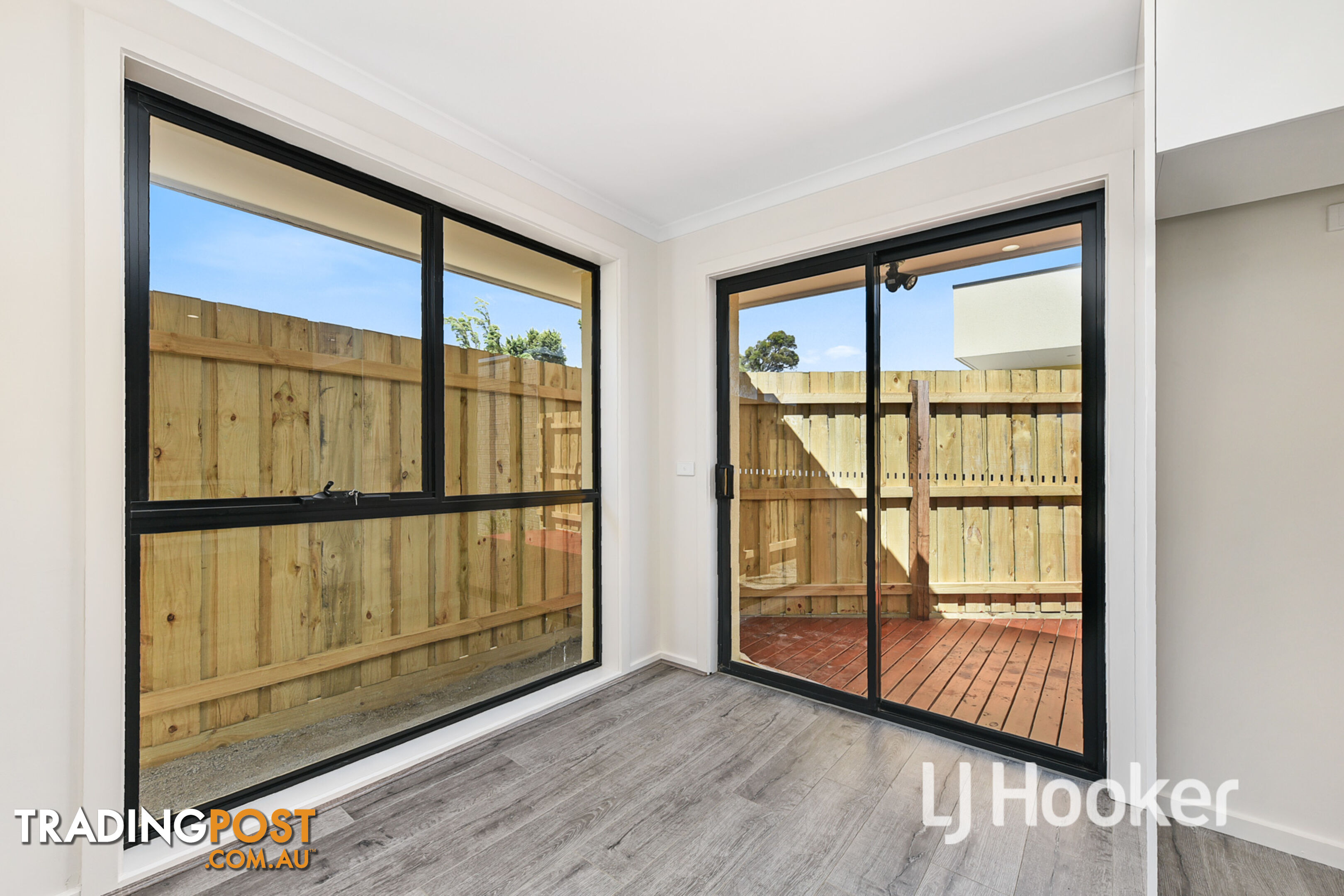 1/15 Ainsleigh Court CRANBOURNE VIC 3977