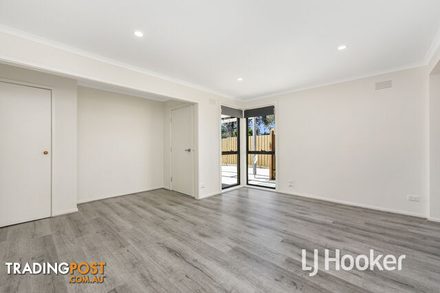 1/15 Ainsleigh Court CRANBOURNE VIC 3977