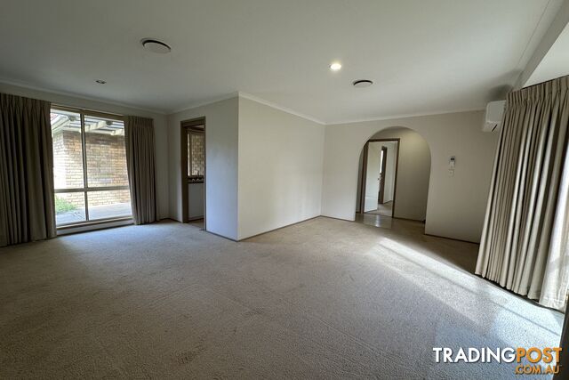 35 Ashfield Drive BERWICK VIC 3806