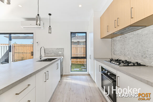 2/45 Highland Avenue HAMPTON PARK VIC 3976