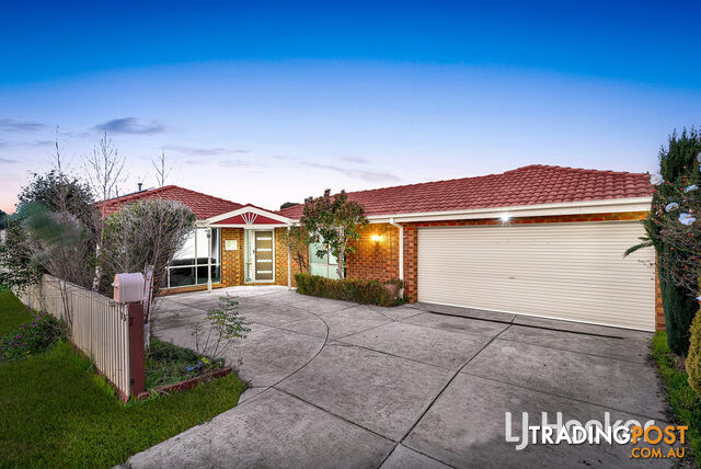10 Nuzla Circuit HAMPTON PARK VIC 3976