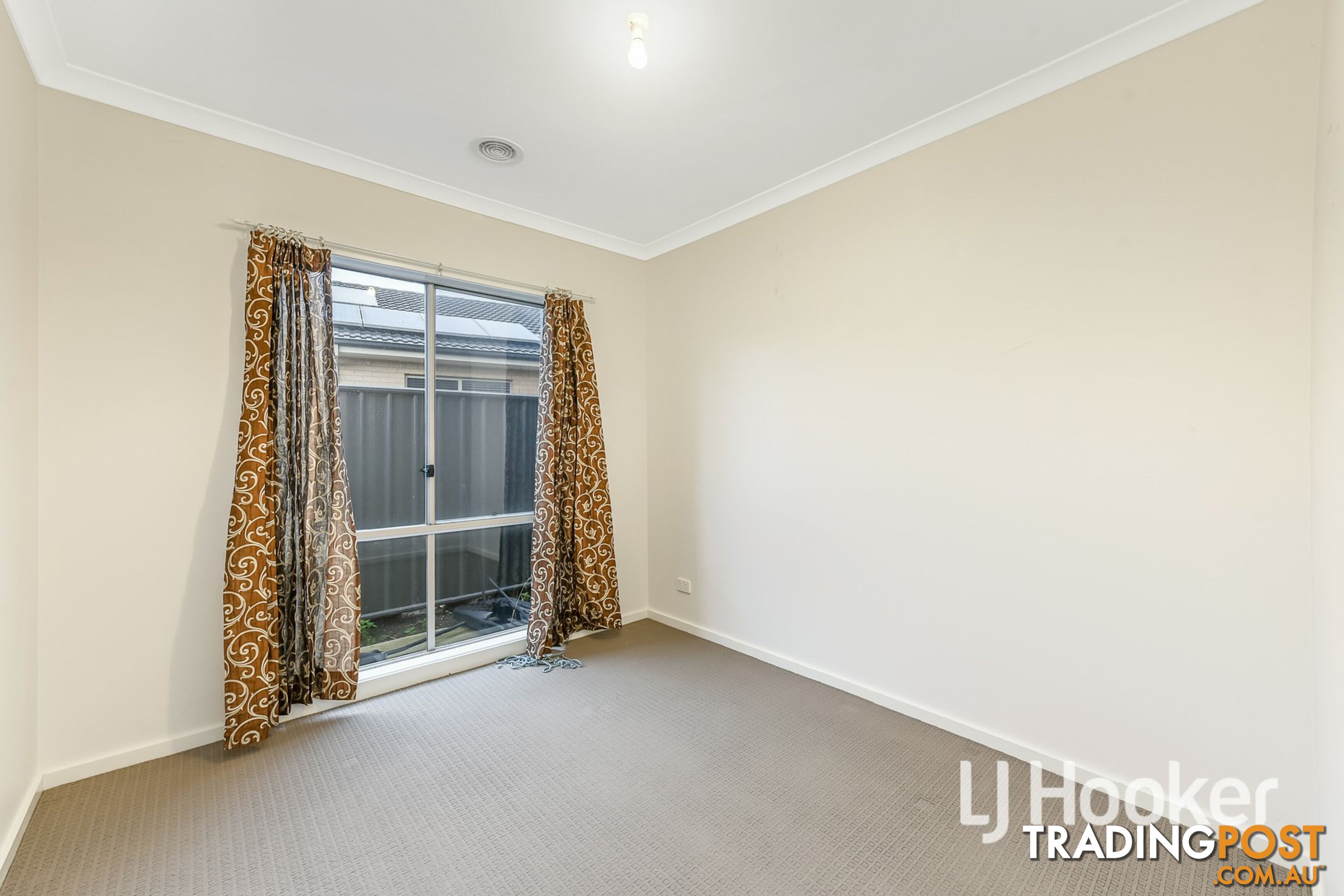 42. Datura Avenue CRANBOURNE NORTH VIC 3977