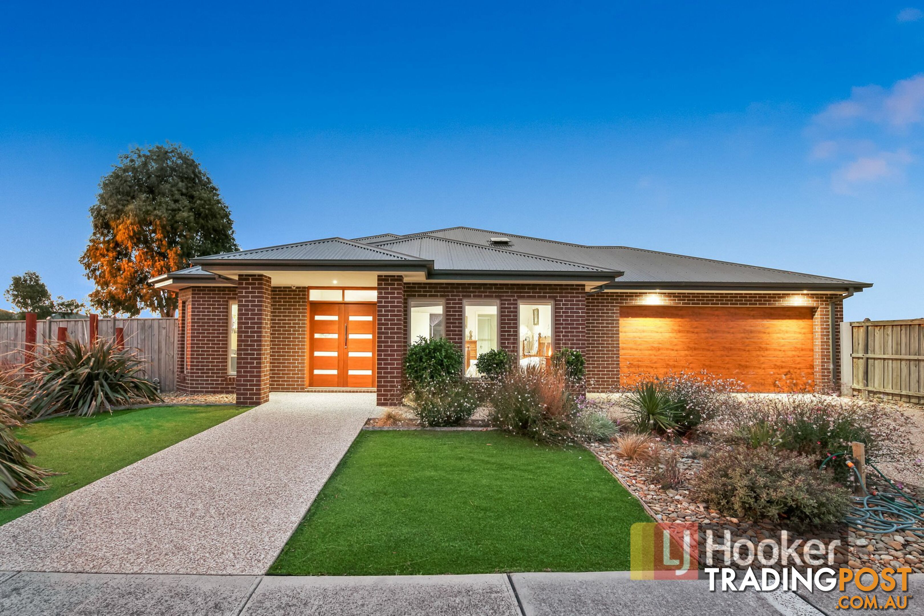 26 Skyline Way BERWICK VIC 3806