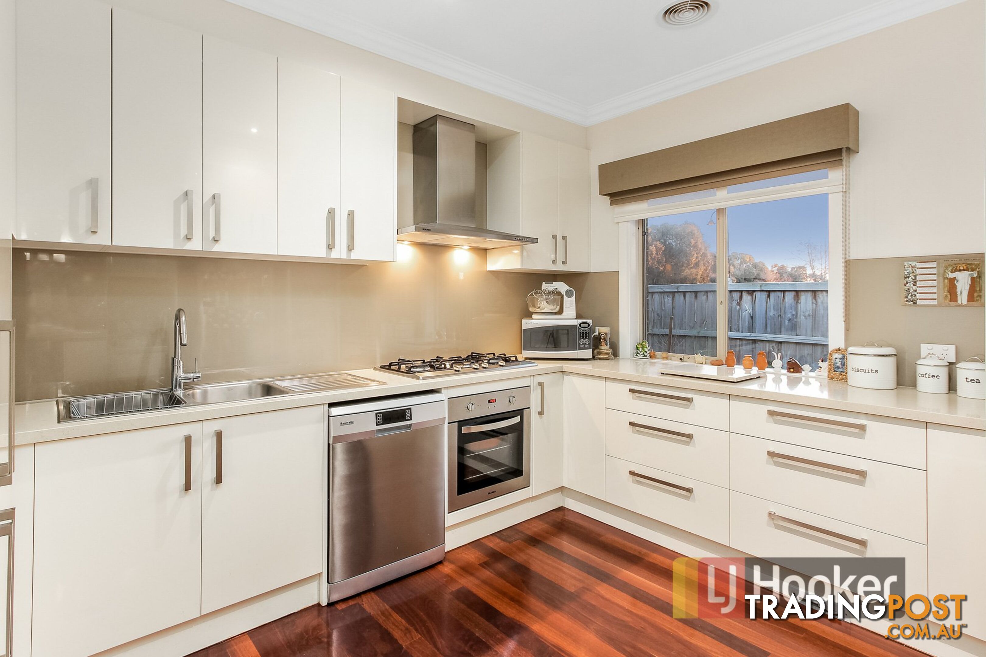 26 Skyline Way BERWICK VIC 3806