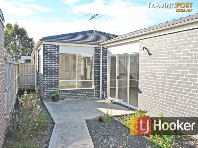 25 Sierra Walk CRANBOURNE NORTH VIC 3977