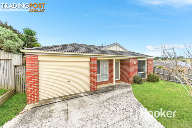 39 Ayesha Rise PAKENHAM VIC 3810