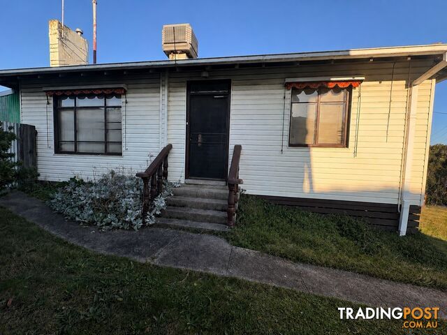 10 Almond Drive DOVETON VIC 3177