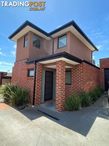 2/47 Frawley Road HALLAM VIC 3803