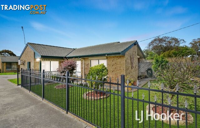 1/33 Ivan Crescent HAMPTON PARK VIC 3976